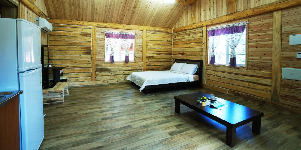 مدينة سيوجويبو Jeju Joa Log Pension المظهر الخارجي الصورة