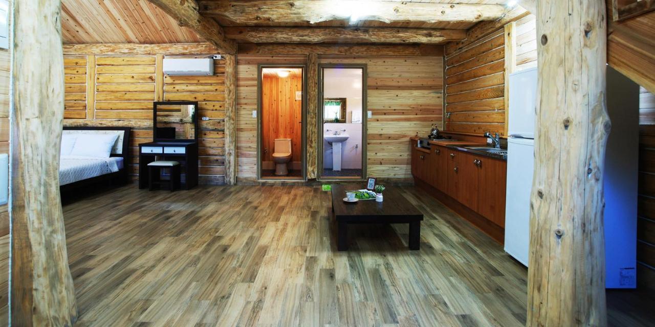 مدينة سيوجويبو Jeju Joa Log Pension المظهر الخارجي الصورة
